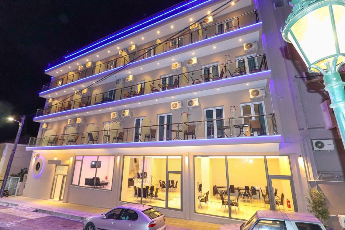 Hotel Banbus لوترا إديبسو المظهر الخارجي الصورة